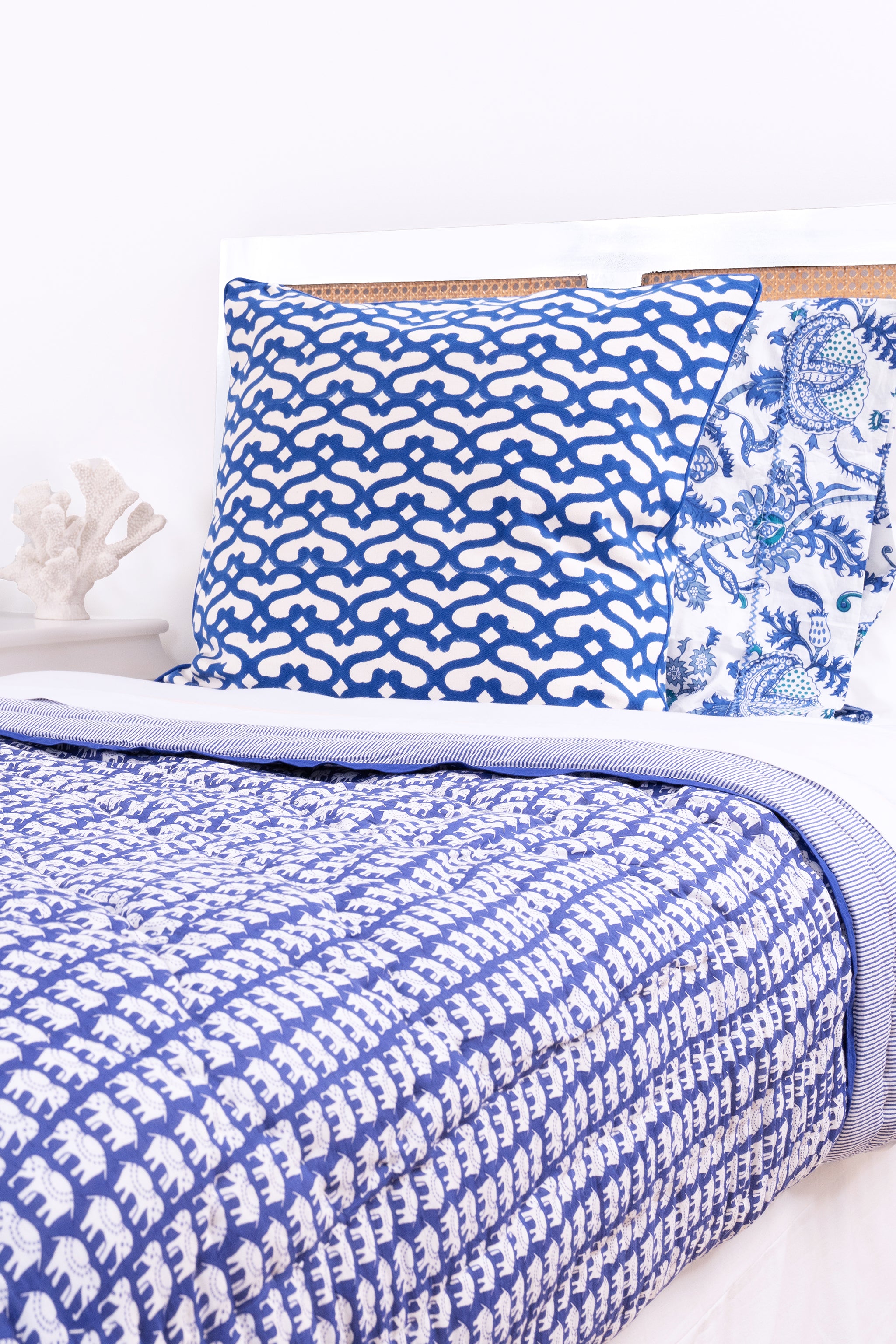 Hathi Quilt - Cozy & Stylish Bedding Essential