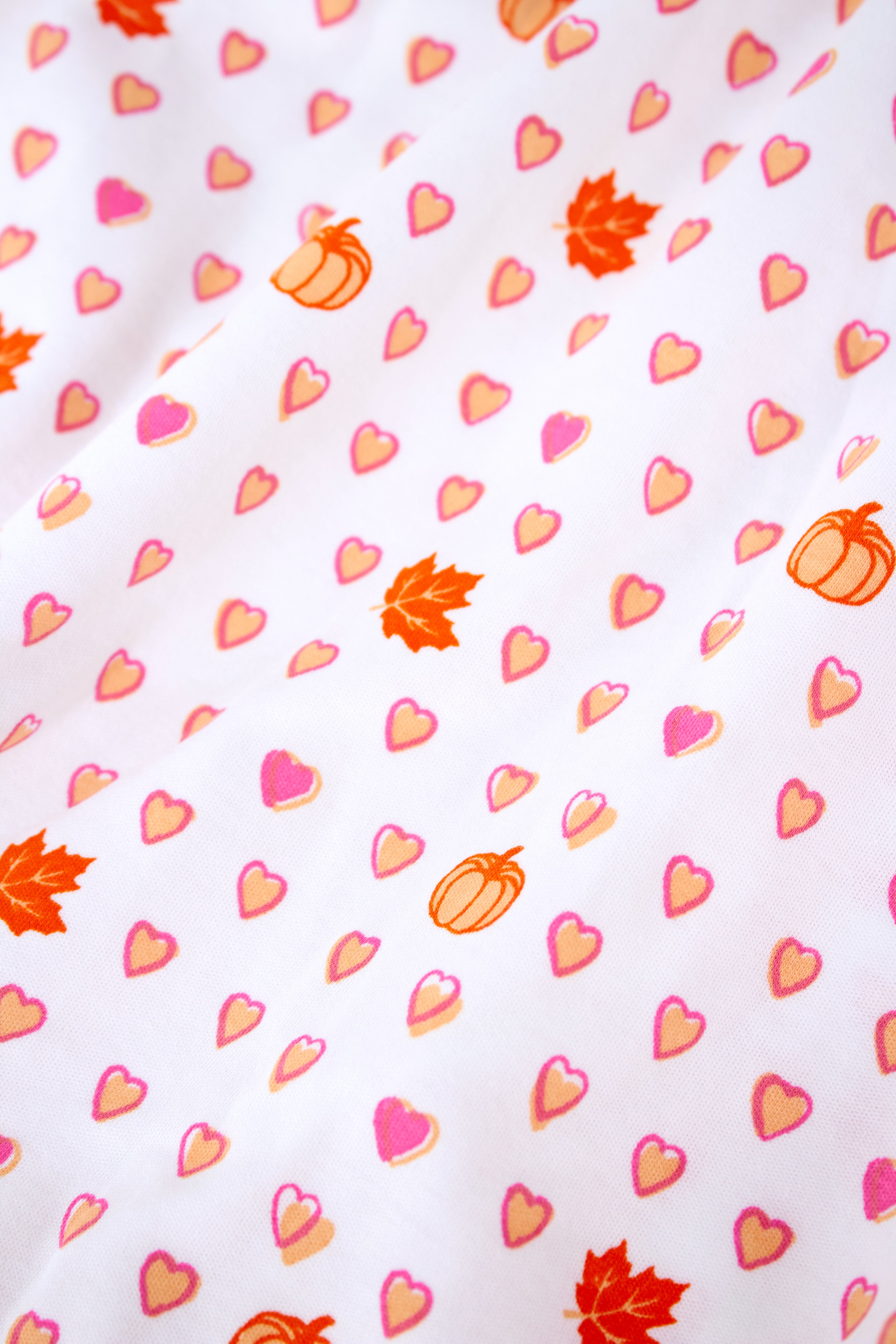 Cozy Kids' Heart Print Pajamas for Fall