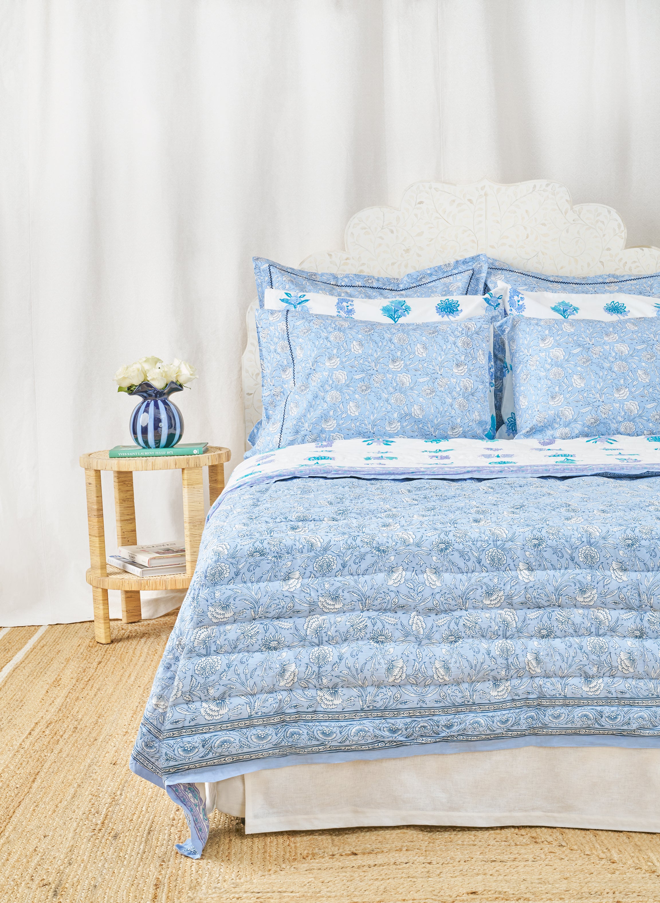 Larissa Floral Pattern Quilt - Soft Bed Cover