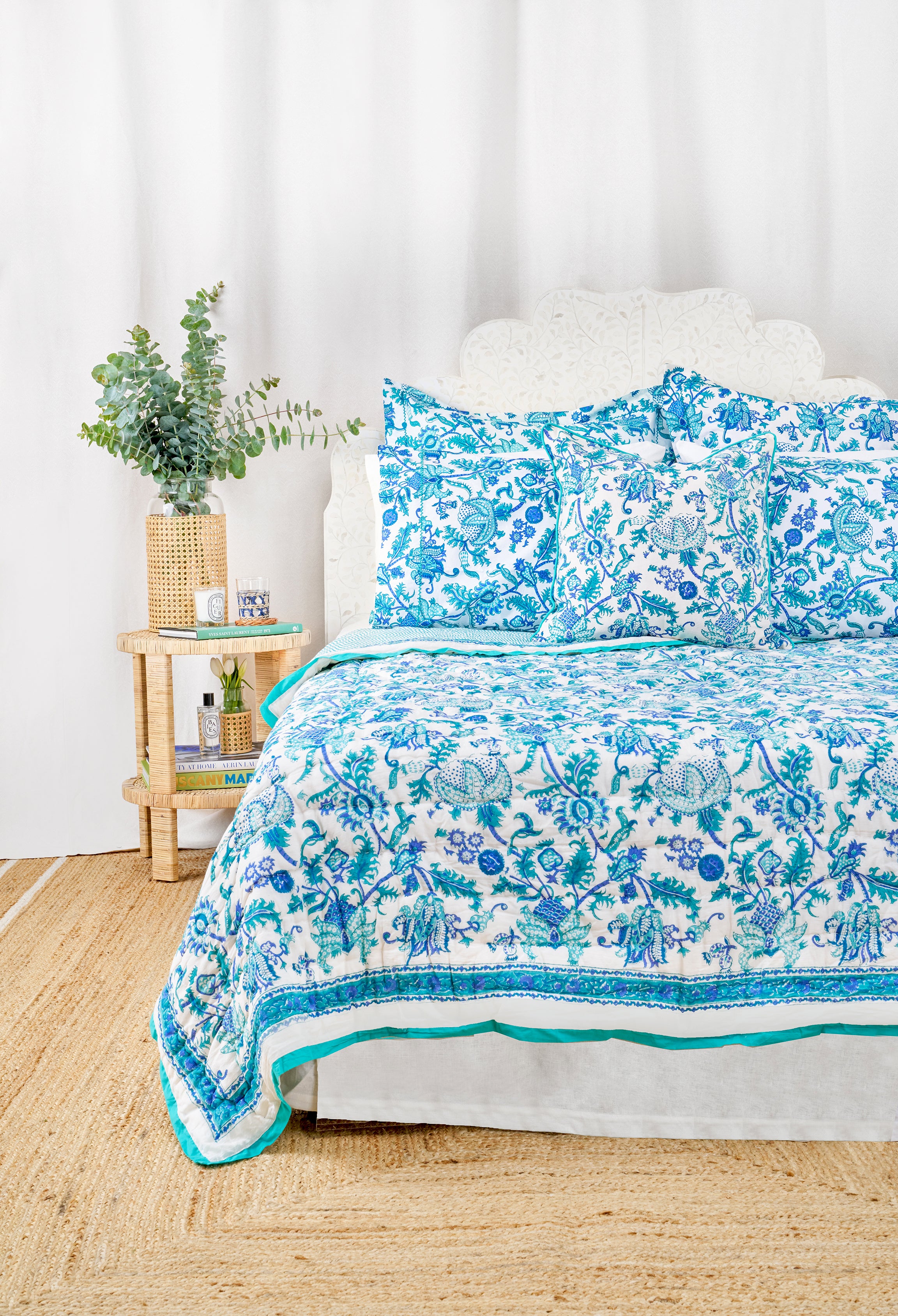 Amanda Cozy Quilt for Bed