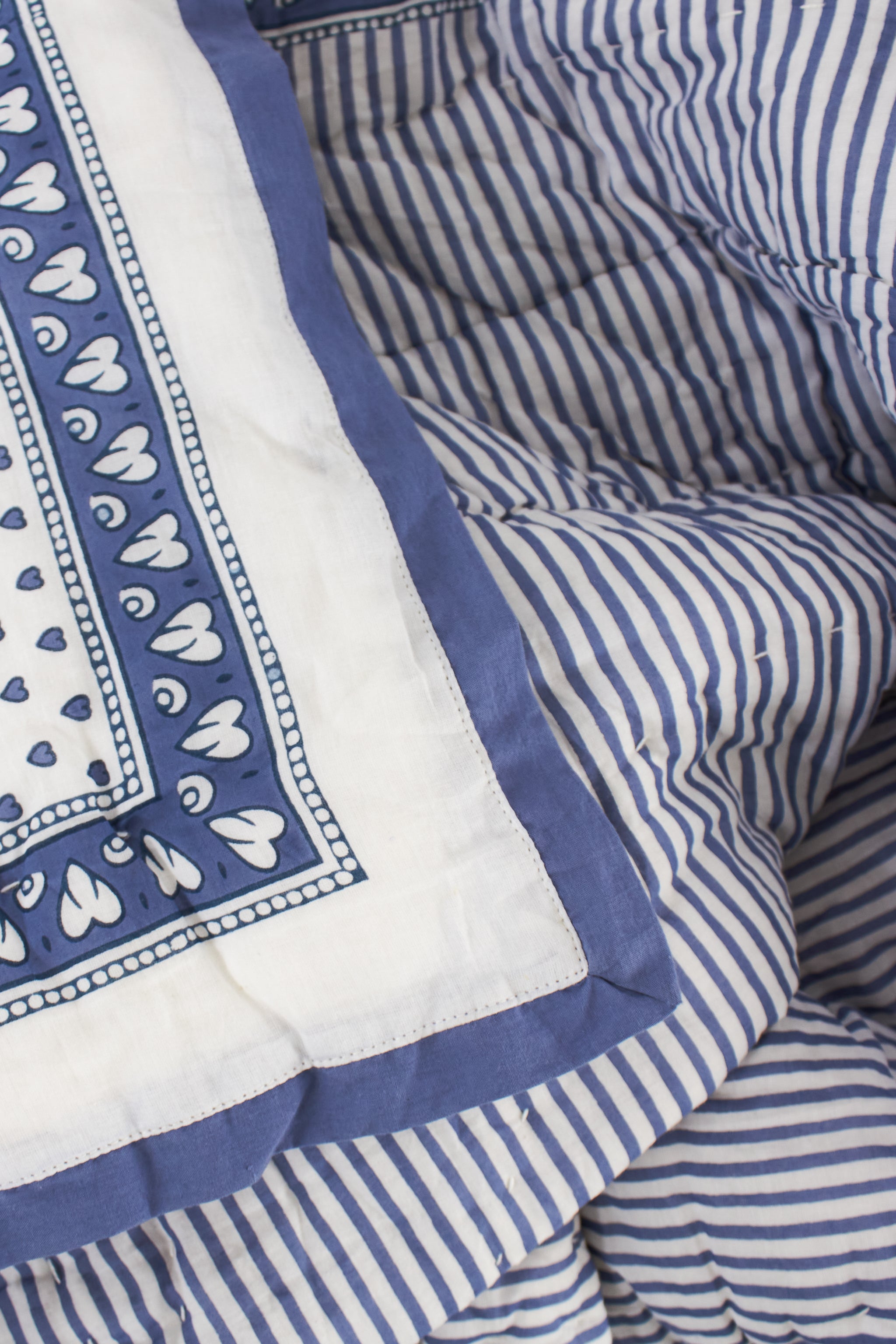 Hearts Design Baby Blanket - Soft Nursery Quilt